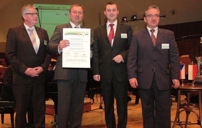 Uroczyste wręczenie Nagród Euroregionu Neisse-Nisa-Nysa za 2011 rok ZA NAJLEPSZĄ WSPÓŁPRACĘ SAMORZĄDÓW Miasto Jablonec nad Nisou (CZ) Miasto Jelenia Góra (PL) Miasto Bautzen (DE) Partnerstwo rozwĳa
