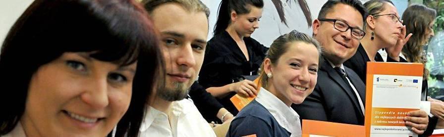 Wsparcie dla młodych naukowców 45 doktorantów otrzymało Stypendia