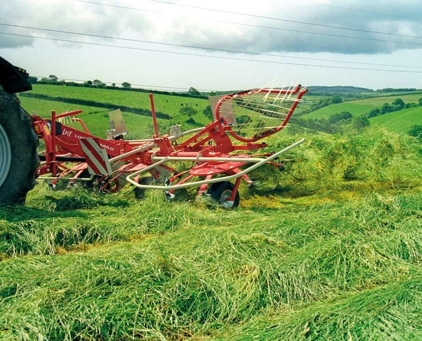 Lely Lotus Combi Modele Lotus 300 i 600 Combi wyraźnie udowodniły, że ta sama maszyna może bardzo dobrze wykonywać dwie różne operacje.