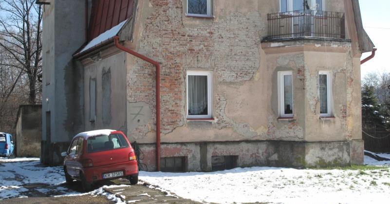 niewykorzystany potencjał parku stanowiącego o atrakcyjności przylegających terenów mieszkaniowych i w sąsiedztwie szkoły (brak
