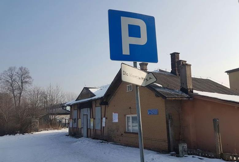 publicznych Dzielnica Kęty Polesie, w ramach której zakreślono Podobszar 4 rewitalizacji odznacza się stosunkowo niską dostępnością do usług kulturalnych i rekreacyjnych.
