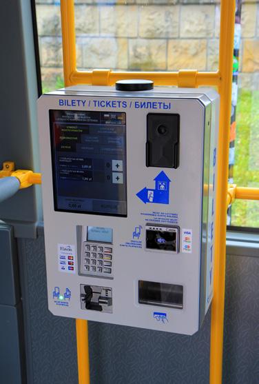 Gdzie kupić bilet? w automatach biletowych zainstalowanych we wszystkich pociągach tramwajowych (w pierwszym wagonie). Nad drzwiami do pojazdu znajduje się stosowny piktogram.