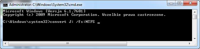 exe" Komenda convert zmienia system plików na dysku bez utraty danych. Wpisz convert J: /fs:ntfs > wciśnij klawisz Enter.
