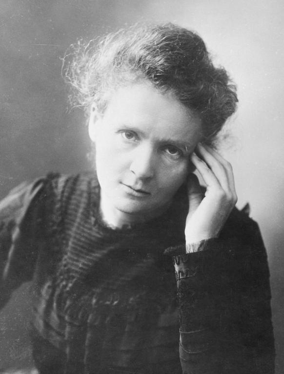 NAUKA Pierwszy lot samolotem Odkrycie penicyliny przez Aleksandra Fleminga Maria Skłodowska-Curie - odkrycie radu i polonu, badania