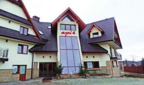 Do dyspozycji gości: sala konferencyjna, jadalnia, napoje zimne i gorące do wszystkich posiłków, monitorowany parking, Wi-Fi, pokój zabaw dla dzieci. Turnus 8 dni z wyż HB 11.4-25.4, 19.8-12.