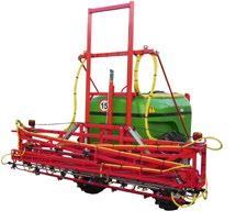 na uwrociach Pompa włoskiej produkcji UDOR o wydajności 170 l/min zapewnia odpowiednią wydajność Stabilizacja mechaniczna belki polowej Mieszadła hydrauliczne (2 szt) zapewniają utrzymanie