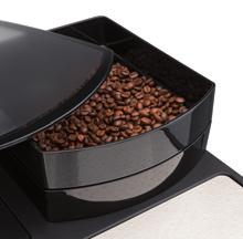 kawowej rozkoszy Dwa bloki termiczne Krótsze przygotowywanie napojów za sprawą jednoczesnego ogrzewania pary na gorące mleko i pianki oraz wody na gorącą kawę Koneser cappuccino W zależności od