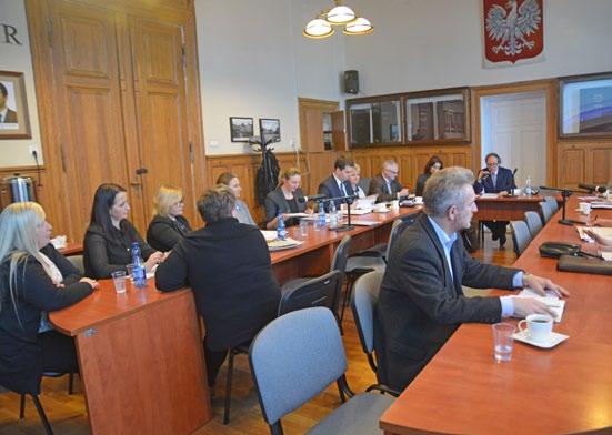 Z mocy ustawy od 1 września 2017 roku 6-letnia szkoła podstawowa stanie się 8-letnią szkołą podstawową.