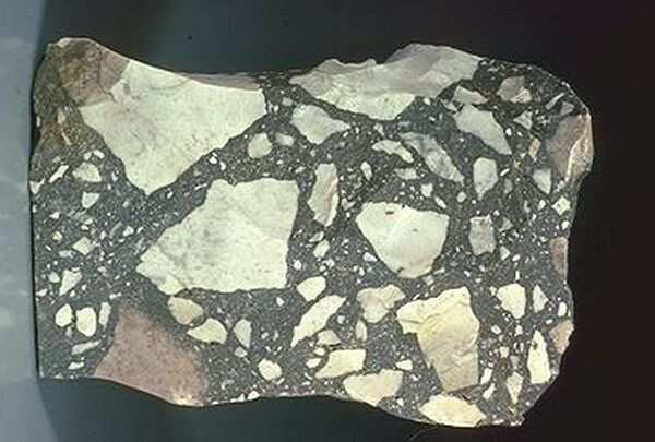 Rodzaj skały: magmowa głębinowa, magmowa wylewna, osadowa okruchowa luźna, osadowa okruchowa zwięzła, metamorficzna Lp. 1. 2. 3.