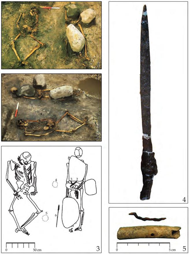 Warrior-women in Viking Age Scandinavia? A preliminary archaeological study 281 Fig. 2. 1 2: Photographs of the Gerdrup grave.