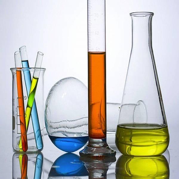 Klasa 1c z rozszerzonym programem nauczania biologii, chemii i matematyki (BIOLOGICZNO-CHEMICZNA) Klasa biologiczno-chemiczna została utworzona z myślą o uczniach, którzy interesują się przedmiotami