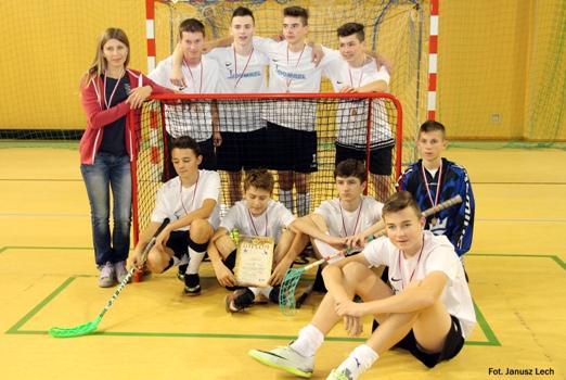 18 października 2016r. w Chocianowie odbyły Mistrzostwa Szkół Gimnazjalnych Strefy Legnickiej w Unihokeju Chłopców. W zawodach wzięło udział 6 drużyn, tj.