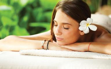 Zabiegi i rytuały pielęgnacyjne na twarz Facial treatments and rituals Peeling kawitacyjny /Cavitation peeling Mikrodermabrazja korundowa, diamentowa