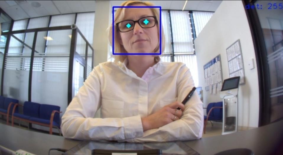 Wizerunek twarzy klienta Weryfikacja tożsamości w oparciu o profil boczny twarzy, Rejestracja