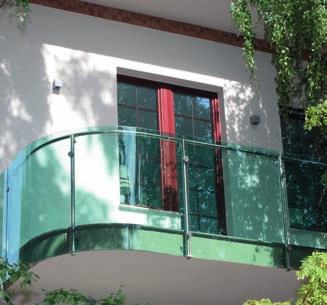 Okna drewniano-aluminiowe System profili o głębokości konstrukcji drewnianej 65/68, 75/78, 89/92 mm powiększony o głębokość nakładki aluminiowej Bogaty asortyment gatunków drewna, od podstawowych jak