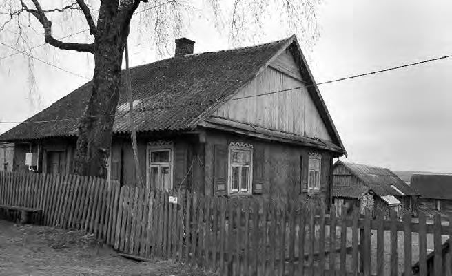 Ewa Zwierzyńska Raj Są na świecie miejsca zapomniane przez ludzi, Boga i władze samorządowe. Białe plamy na mapie, czarne dziury w świadomości.