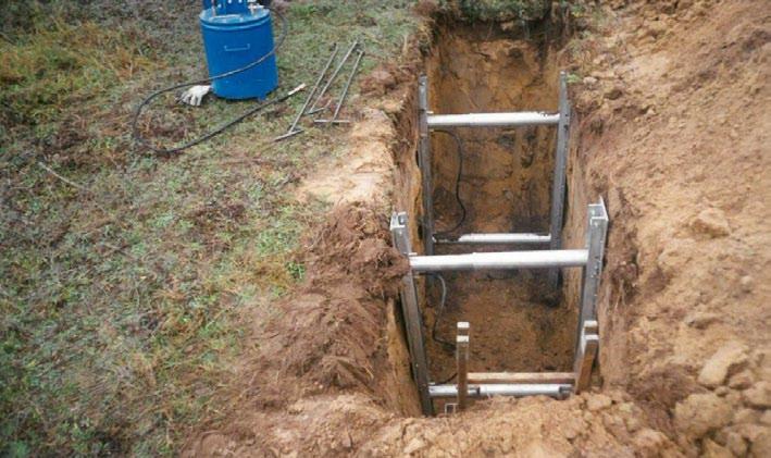 System nie wymaga zejścia do wykopu przed zainstalowaniem szalunku oraz