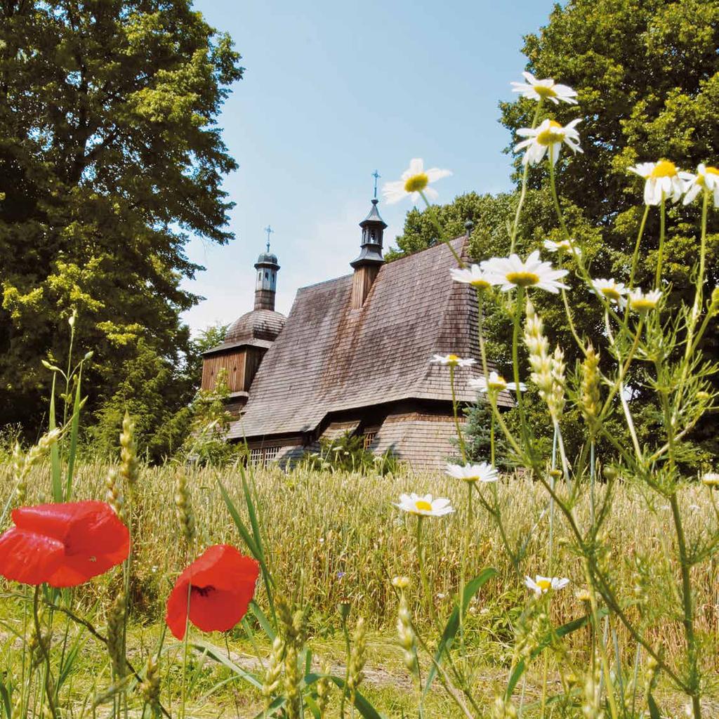 SĘKOWA KOŚCIÓŁ ŚW. ŚW. FILIPA I JAKUBA APOSTOŁÓW Drewniane cerkwie w Owczarach (wpisaną na Listę Światowego Dziedzictwa UNESCO, zob. str.