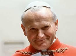 Papieskie anegdoty 16 października mija 35 rocznica wyboru Karola Wojtyły na papieża. Jan Paweł II był papieżem niezwykłym. Z jego życiem wiąże się wiele anegdot. Oto kilka z nich.