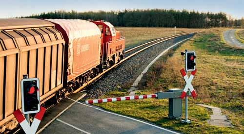 2 1 3 Nowe modele lokomotyw o mocy silników w zakresie od 5 do 18 kw są dostępne dla różnych zastosowań - od lekkich prac na bocznicach zakładowych, poprzez manewrowanie ciężkimi składami, aż do