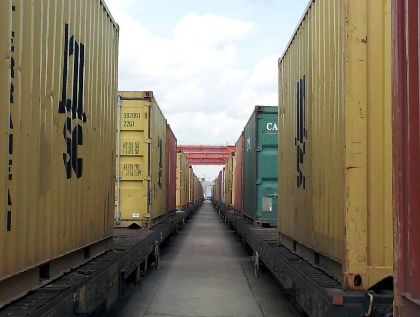 Intermodal na BCT Operacje Intermodalne Pierwszy pociąg kontenerowy obsłużony w grudniu 1979 7 podstawień wagonów dziennie (możliwe potencjalnie 20) Współpraca z 12 operatorami intermodalnymi