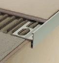 profile schodowe Prostep SAR i SIR to profile zabezpieczające krawędzie schodów, wykonane z aluminium i stali nierdzewnej. Mogą być także używane jako profile zabezpieczające krawężniki.