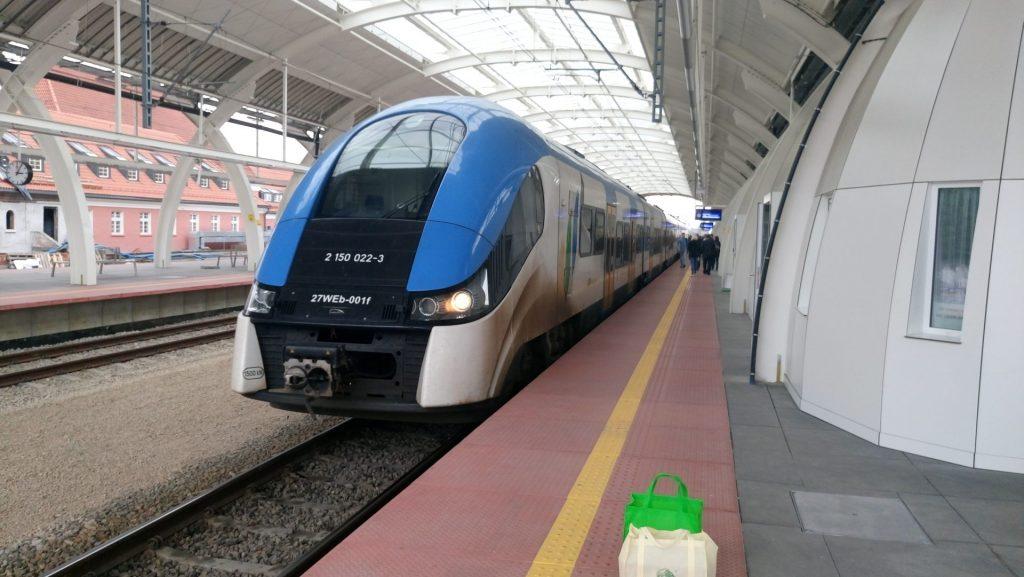 W najnowszej transzy dotacji Unii Europejskiej PolRegio chcą wymienić około 250 składów EZT na nowe jednostki.