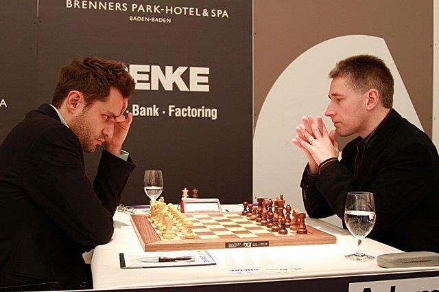 Aronian (po lewej)