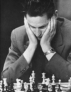 38.b4 Se4 39.Se7 Kf6 40.Sc8 Wb8 41.We4 Wc8 42.b5 Kf5 43.Wb4 e4 44.Kg3 Ke5 45.Kf2 Kd5 46.b6 Wa8 47.Ke3 Kc5 48.We4 Kb6 49.We6 Wa3 50.Ke2 Wa2 51.Kf3 Kc5 52.Wg6 Wa3 53.Kf2 d5 54.Wg5 Kc4 55.Wg8 d4 56.
