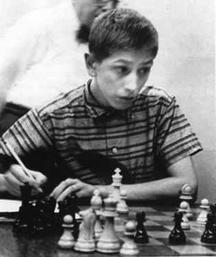 Wc1 Sg3 36.Hg3 Gf4 37.Hf2 Gc1 38.Gc1 Hd4 39.Ge3 He5 40.Sg4 Hc7 41.Hh4 Wd8 42.Sf6 Kf8 43.Gh6 Sg7 44.Gg5 Wb8 45.Hh8 Ke7 46.Sd5 Kd7 47.Hh3 i czarne poddały się.