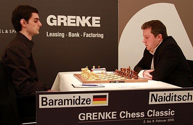 Od tego momentu, w tabeli, w ostatniej kolumnie podajemy ilość zwycięstw kryterium przy jednakowej ilości punktów. GM Anand (Indie) 2797 GM Carlsen (Norwegia) 2865 1.d4 f5 2.g3 Sf6 3.Gg2 e6 4.c4 c6 5.