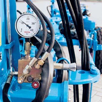 systemie hydraulicznego zabezpieczenia przeciążeniowego HydriX - Nie jest wymagany atest sprawności amortyzatorów gazowo-hydraulicznych Na glebach silnie zakamienionych lub bardzo zmiennych można