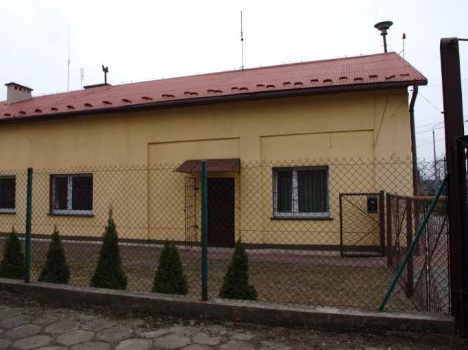 (odpowiadającej określeniu samogasnące wg Rozporządzenia Ministra Infrastruktury z dnia 12 kwietnia 2002 r., Dz. U Nr 75, poz.