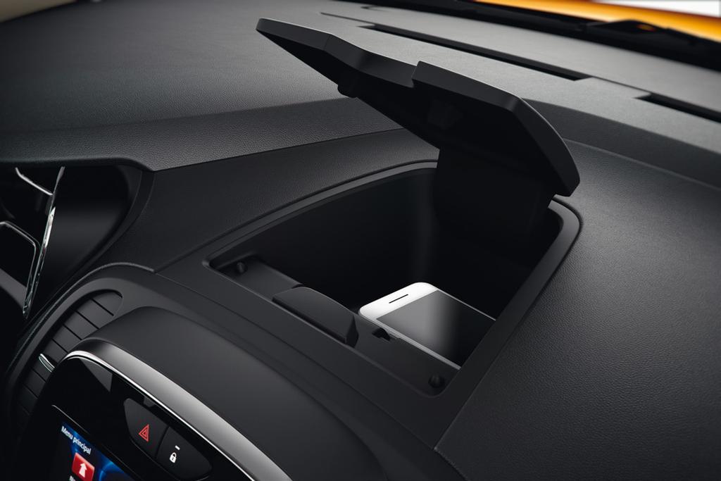 Codzienne życie może być łatwiejsze Nowe Renault Captur jest wyposażone w wiele pomysłowych schowków, które ułatwiają codzienne użytkowanie samochodu.