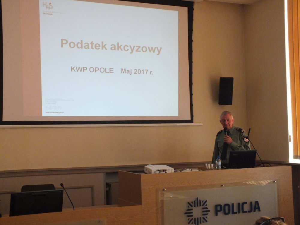 Wojewódzkiego Policji w Opolu. DECYZJA NR 98/2017 Komendanta Wojewódzkiego Policji w Opolu z dnia 26.05.2017 r.