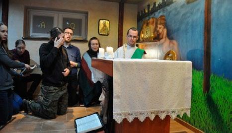 Czy to ostatni raz? Siedziałam już w pociągu, kiedy zaczęłam zastanawiać się, czy faktycznie pragnę wyjechać na misję. Po co mi to? A co, jeśli nie dogadam się z tymi ludźmi?