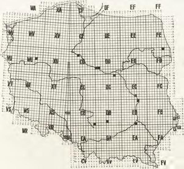 ). Białki (7), Hołubią (1), Żabce. ky -Y I; ky -YI, k lx ; j: YI. Heliophanus dubius C. L. K. Białki (6), Hołubią (1). <$: ky II; $: py III. Heliophanus flavipes (H.). Białki (6, 7), Hołubią (1), Lipniak, Mordy (4).