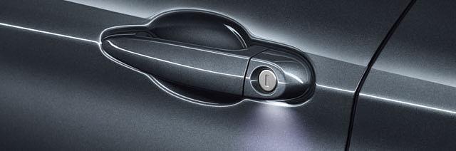 elementami świetlnymi mają typowy dla marki kształt L, który również w ciemności pozwala rozpoznać auto jako BMW.