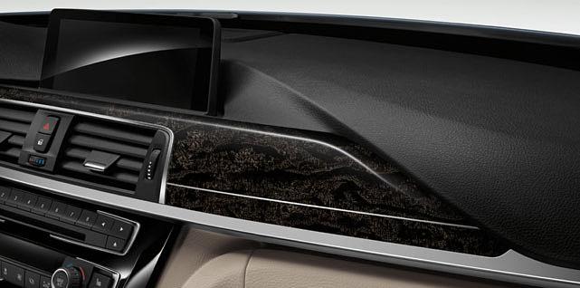 3 [ 3 ] Pełnokolorowy wyświetlacz BMW Head Up poprzez projekcję optyczną transmituje informacje istotne podczas jazdy