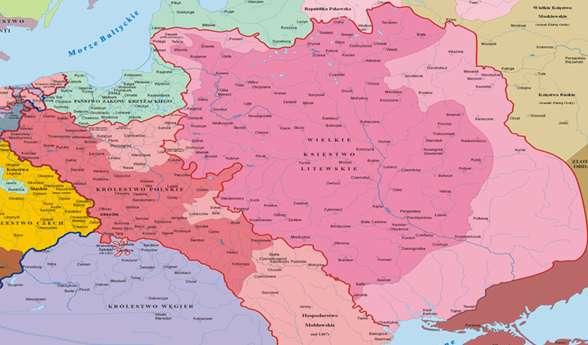 Zmienił się stan wyznaniowy - mieszkali w nim wyznawcy chrześcijaństwa (katoliccy i prawosławni), judaizmu i islamu.