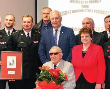 Ich opiekunem artystycznym już od 27 lat jest Monika Kuligowska. - Zespół założyłam, mając zaledwie 14 lat. Tańczyliśmy wówczas na podwórku, pod balkonami.