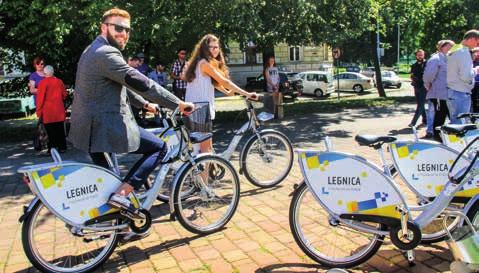 Jestem pewien, że podobnie będzie teraz. LRM wzbogaca ekologiczny charakter transportu publicznego. W tym roku mieszkańcy będą też mogli korzystać z nowych ścieżek rowerowych, m.in. z ul.