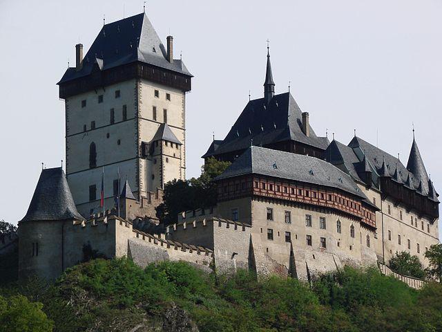 Ciekawostki historyczno-kulturalne Czeskie wątki kulinarne 1. Czechy to idealne miejsce dla zakochanych, oprócz tradycyjnego, znanego na całym świecie dnia zakochanych tzw.
