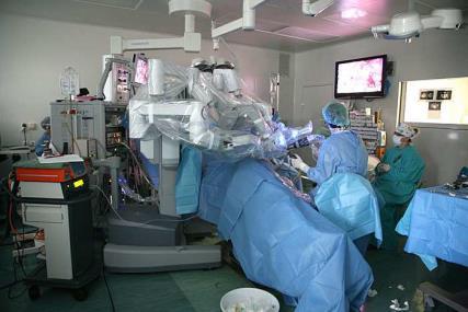 Zastosowania stereoskopii Medycyna: zdalne operacje chirurgiczne lub wsparcie chirurga na
