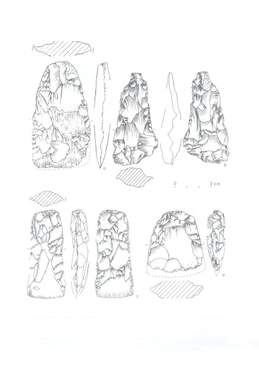 Z BADAŃ NAD PRODUKCJĄ SIEKIER DWUŚCIENNYCH 21 Tablica XIII. A. Dyle (zb. Muzeum Ziemi Biłgorajskiej w Biłgoraju); b.
