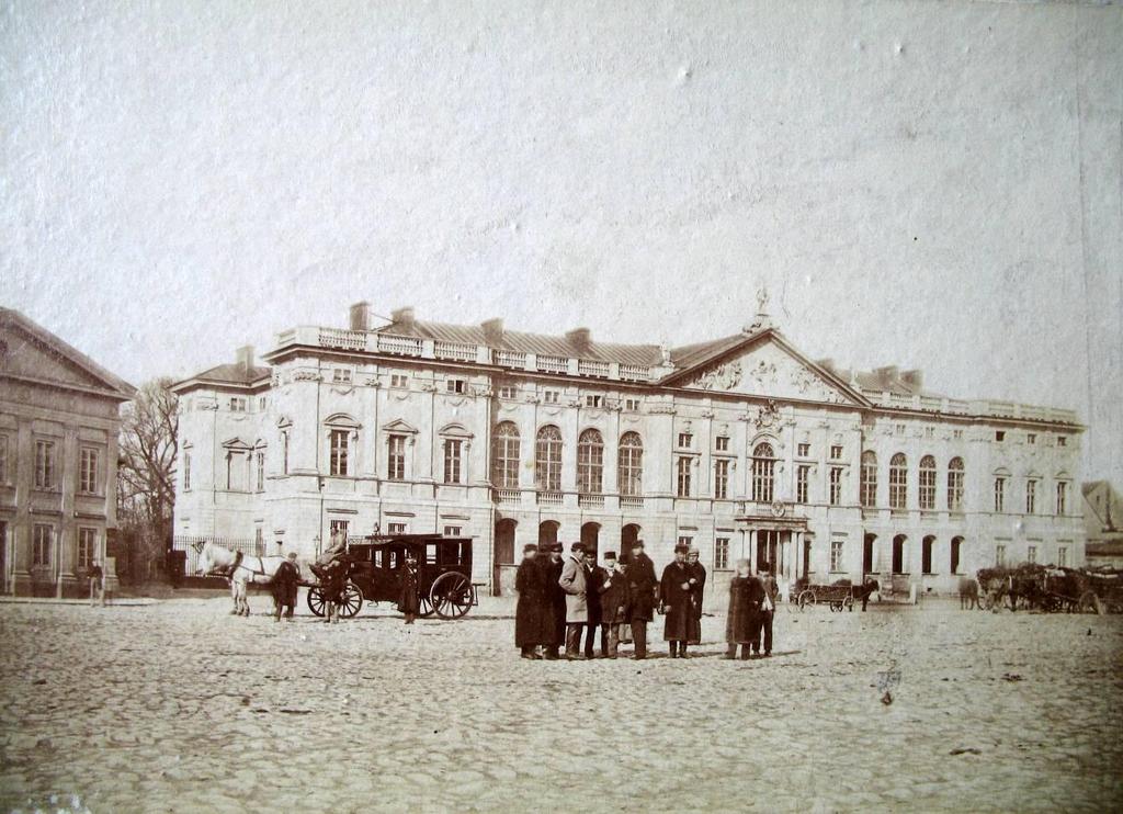Pałac Krasińskich. Fasada pałacu. Widok w drugiej połowie XIX wieku.