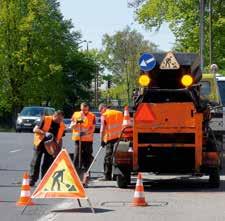 cd** 600 cd** 9,8 Ah * doba: dzień 12h, noc 12h, **dotyczy każdej lampy Pozostałe