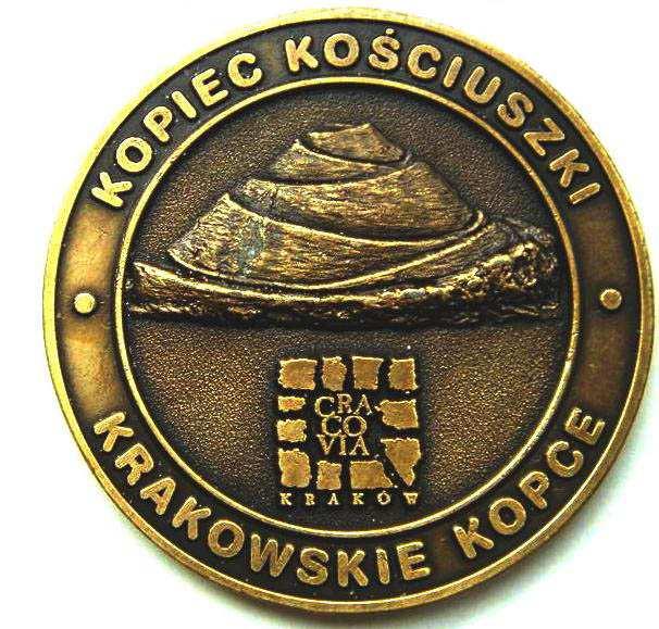 Bez względu jednak na podziały wszyscy uczestnicy mieli do pokonania 13 km trasę pomiędzy trzema krakowskimi kopcami - Krakusa, Kościuszki i Piłsudskiego. Panorama z Kopca Krakusa.