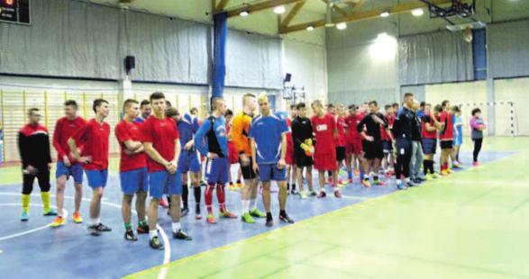 w w w. s i a n o w. p l b Styczeń 2017 Rok XVI nr 1 (250) 7 SPORT Pietraszkiewicze zwycięzcami 7 stycznia w hali sportowo-widowiskowej przy Szkole Podstawowej nr 2 w Sianowie rozegrano 11.