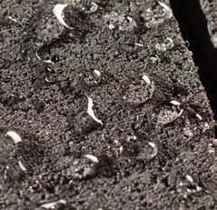 HYDROSTOP Kostka brukowa to produkt w sposób szczególny wystawiony na działanie różnego rodzaju czynników atmosferycznych (opady, zmiany temperatur), biologicznych (mchy, porosty), a także plam i